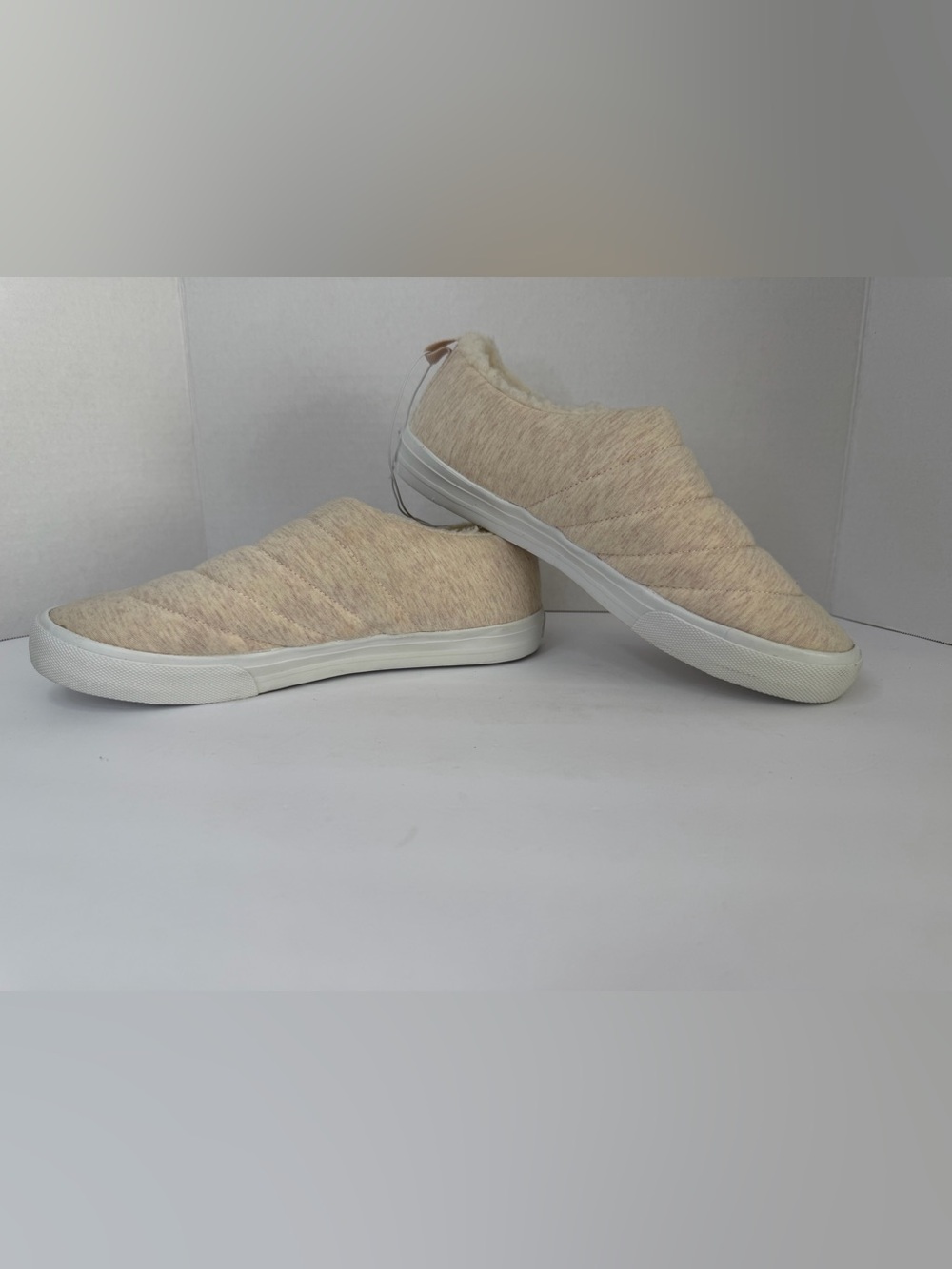 Hurley Sherpa Lined Slip On Sneakers Size 9 NWT Cozy Comfort Cream Natural